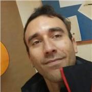 Músico maestro y compositor, doy lecciones de violín y viola, piano para todos los niveles y también guitarra para nivel avanzado